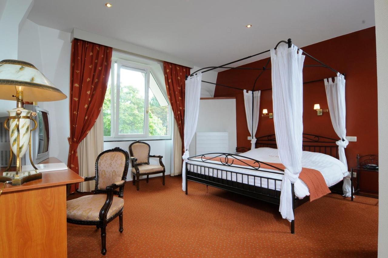 Kasteel Wurfeld Hotel Маасейк Екстериор снимка